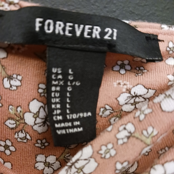 Forever 21 light pink floral dress Large - Picture 2 of 3